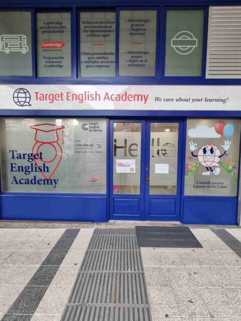 TARGET ENGLISH ACADEMY photo